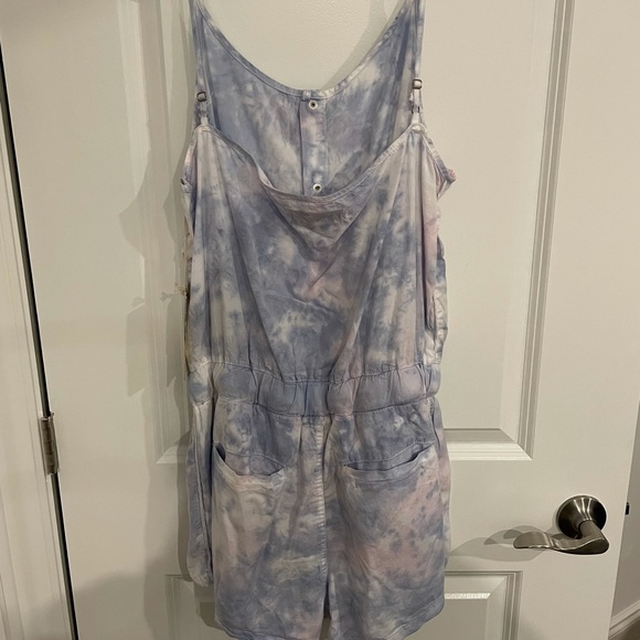 Tie Dye Romper - Picture 5 of 6